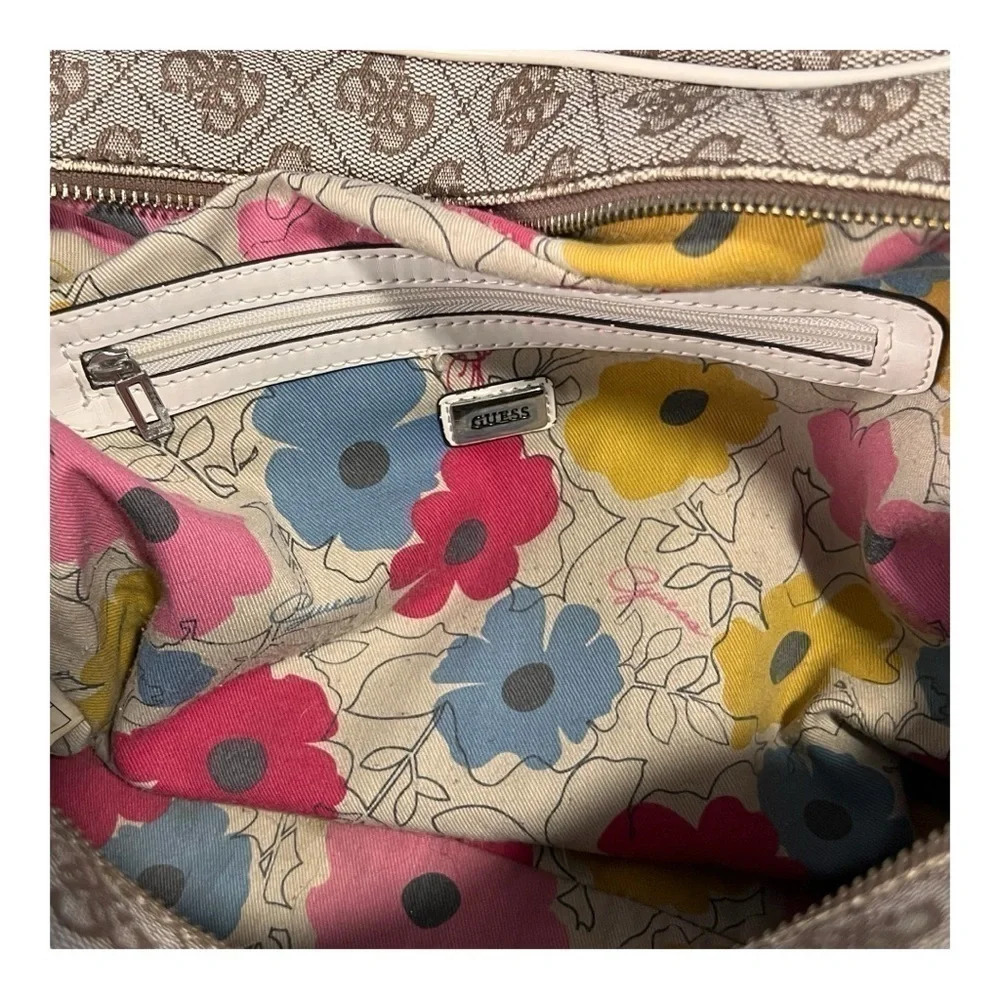 Guess  bag‎ - Picture 6 of 6